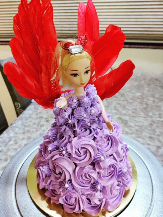 Doll cake