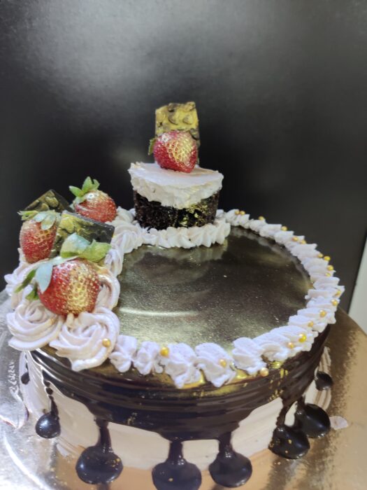 Chocolate mousse cake